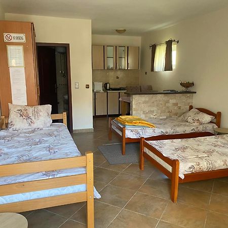 Apartments Monte Casa บาร์ ภายนอก รูปภาพ
